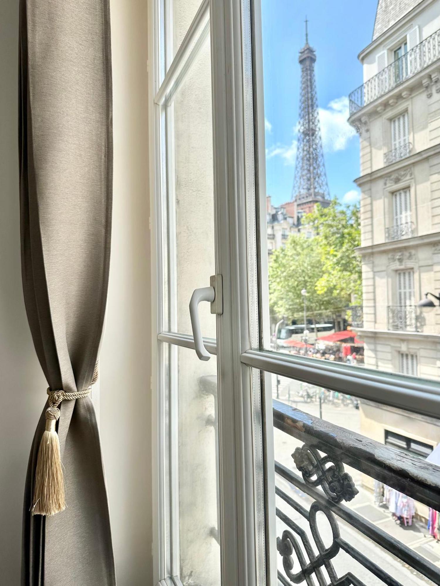 Charming Apartment With Eiffel Tower View Paris Dış mekan fotoğraf